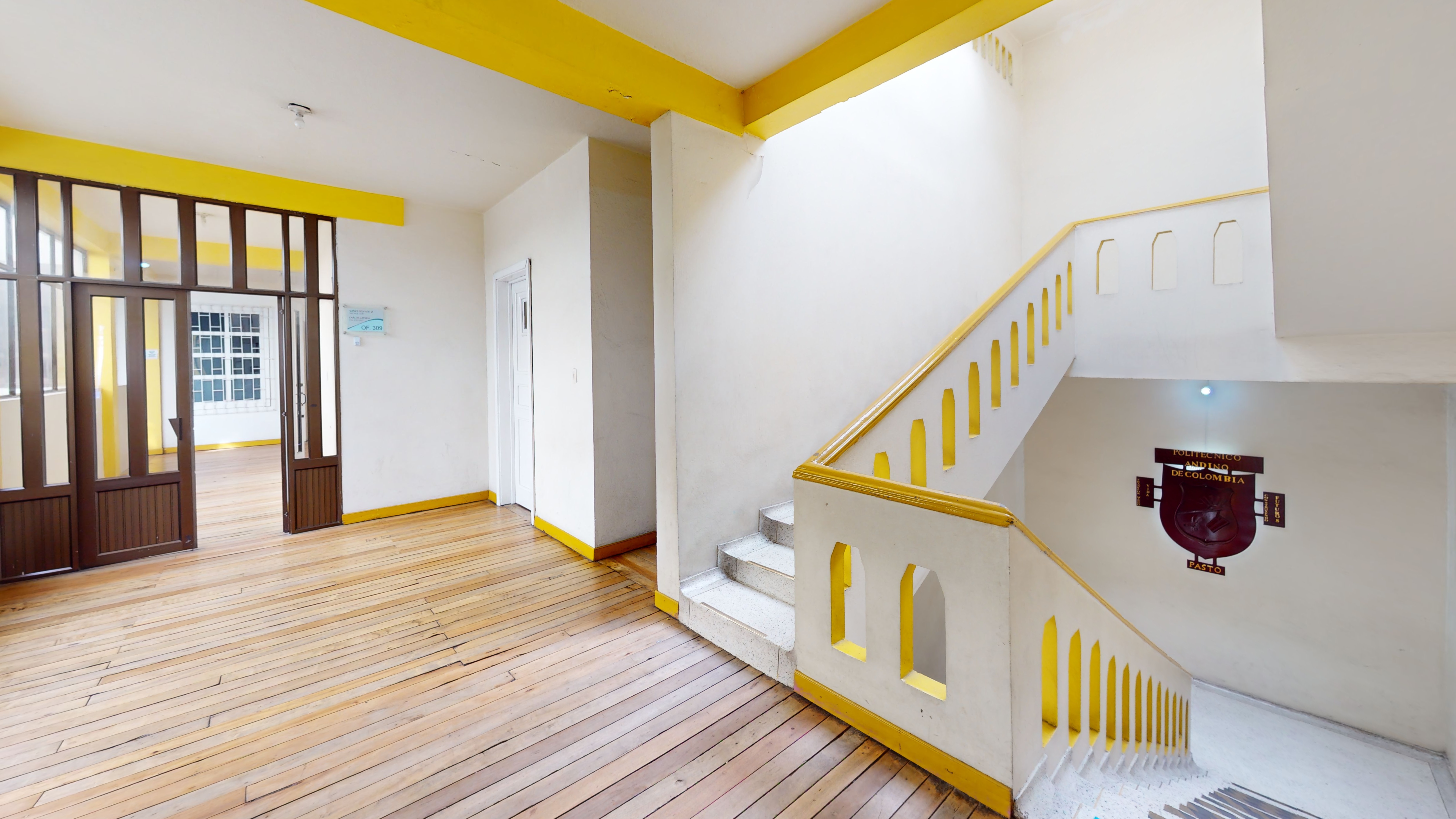 Hallway 1.jpg